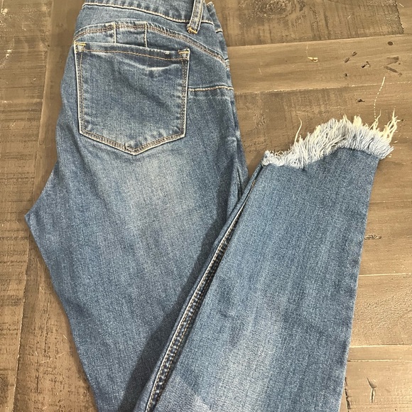 Forever 21 Ripped Ankle Jeans Size 27 - Picture 10 of 11